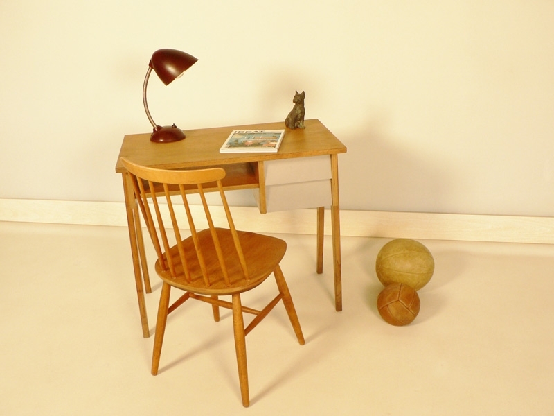 Bureau en chêne pieds compas vers 1950